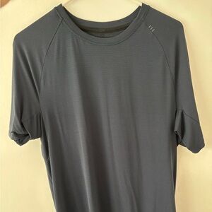 Men’s Lululemon License to Train Tee True Navy (Large)